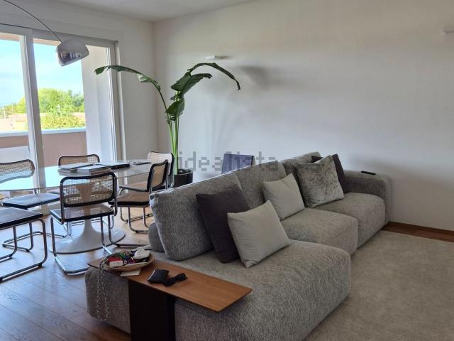 Appartamento in vendita di 136 m² in Via Pioveghetto