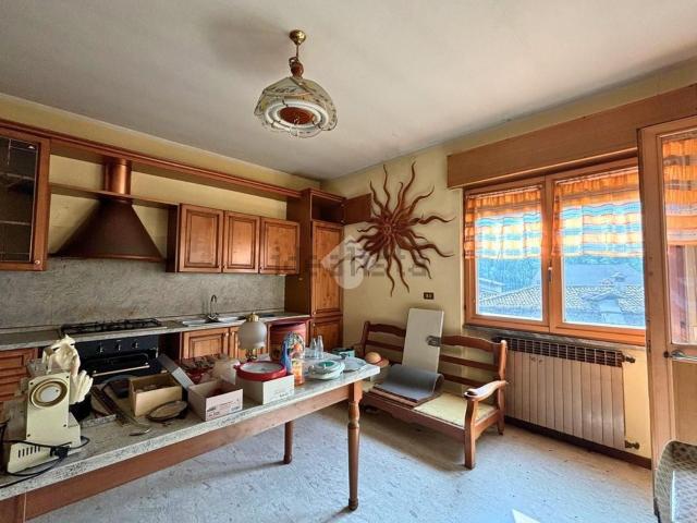 Appartamento in vendita di 136 m² in Via Pradelli, 4
