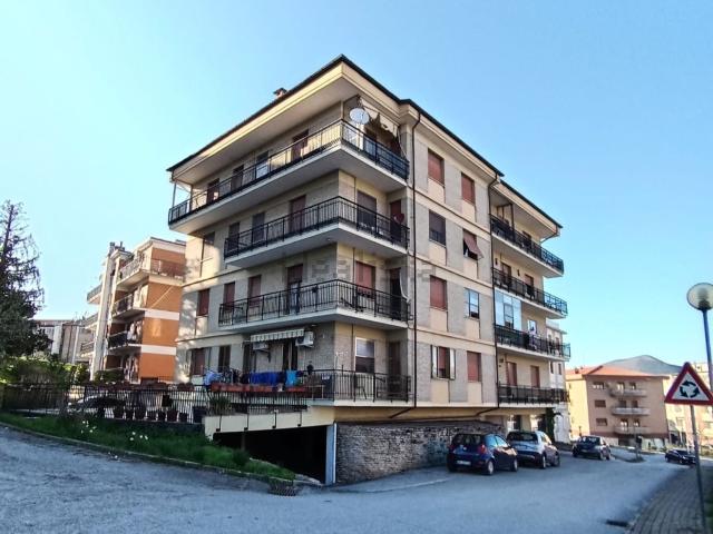 Appartamento in vendita di 136 m² in Via R. Sassi, 8