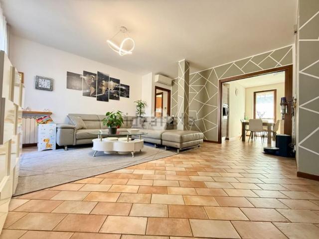 Appartamento in vendita di 136 m² in Via Roma, 67