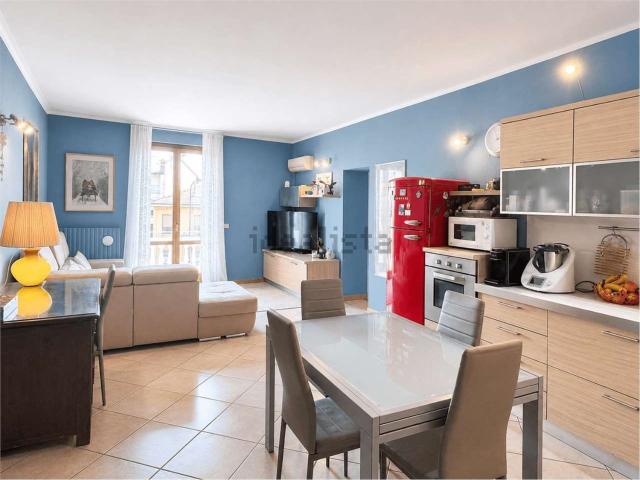 Appartamento in vendita di 136 m² in Via Roma