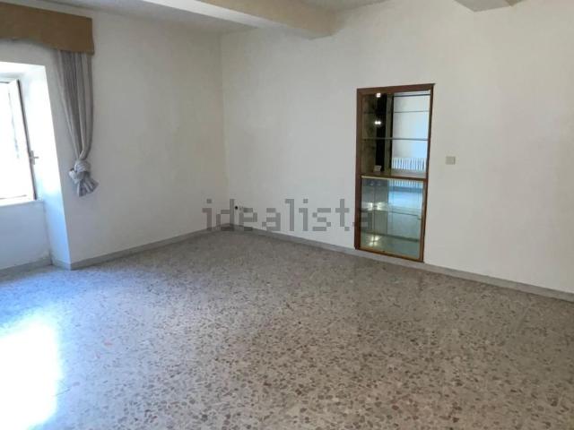 Appartamento in vendita di 136 m² in Via Roma, 31