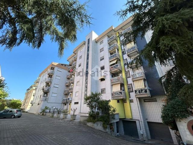 Appartamento in vendita di 136 m² in Via Rosario Livatino, 34