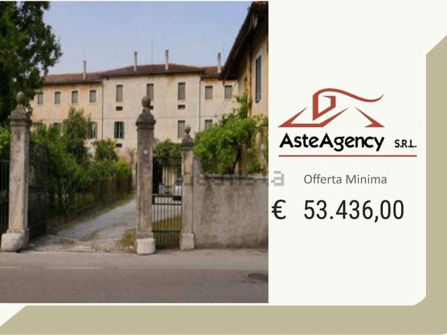 Appartamento in vendita di 136 m² in Viale Michelangelo Grigoletti, 40