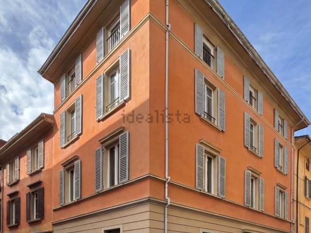 Appartamento in vendita di 137 m² in Via Castiglione, 91