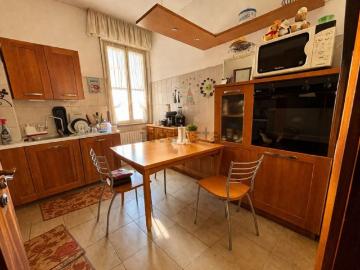 Appartamento in vendita di 137 m² in Via Antonio Corazzi