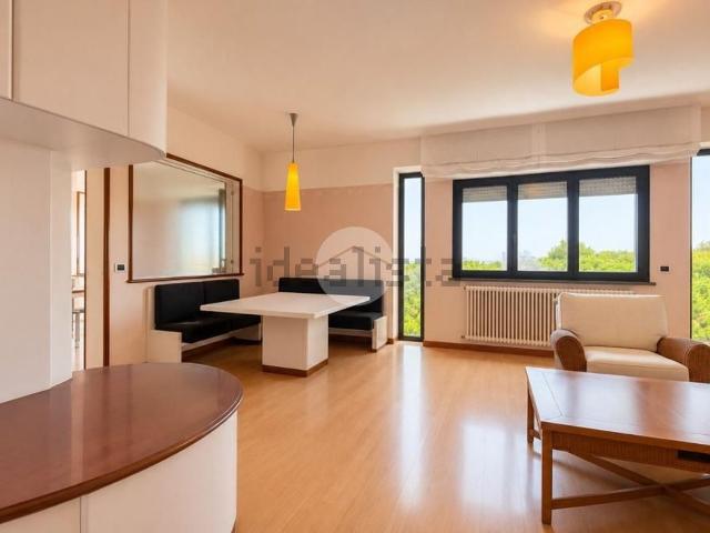 Appartamento in vendita di 137 m² in Via Antonio Gramsci, 11