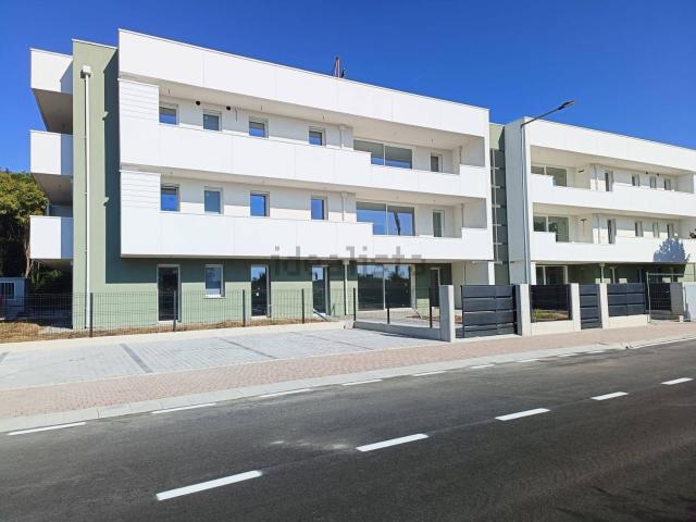 Appartamento in vendita di 137 m² in Via Antonio Pertile