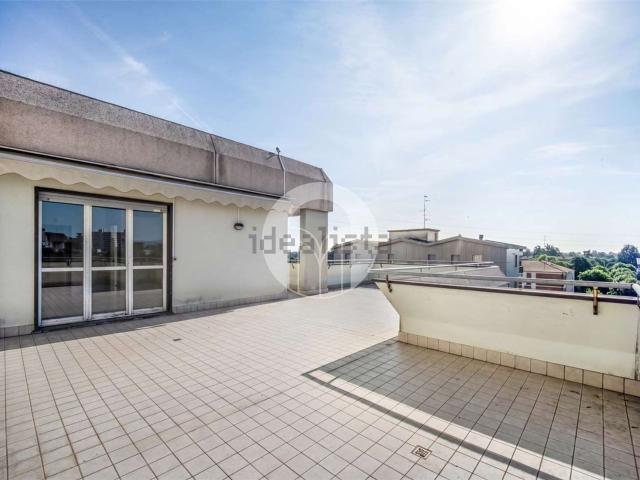 Appartamento in vendita di 137 m² in Via Aronne Rabbeno, 6