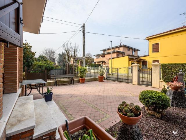 Appartamento in vendita di 137 m² in Via G. Marconi, 24