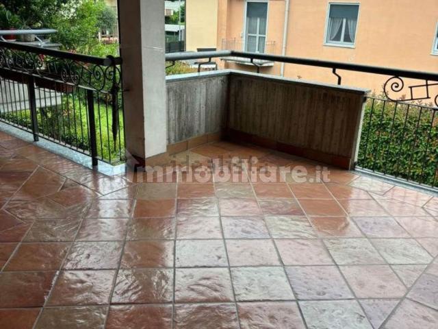 Appartamento in vendita di 137 m² in Via G. Pascoli, 3