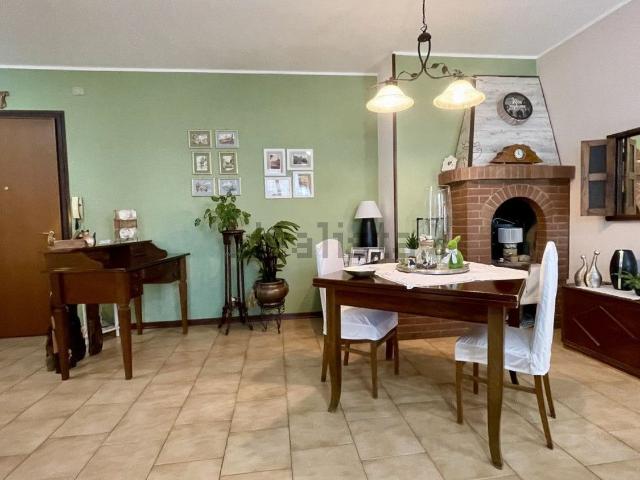 Appartamento in vendita di 137 m² in Via Gambarare, 1