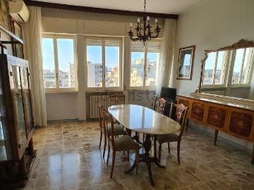 Appartamento in vendita di 137 m² in Via Giulio Cesare, 29