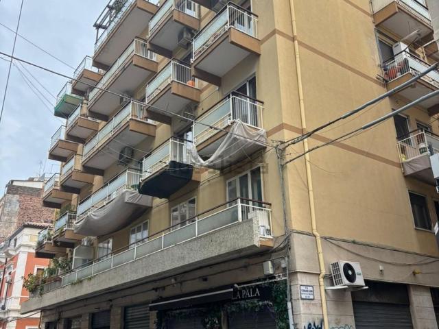 Appartamento in vendita di 137 m² in Via Giuseppe De Felice, 60