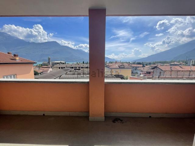 Appartamento in vendita di 137 m² in Via Dante