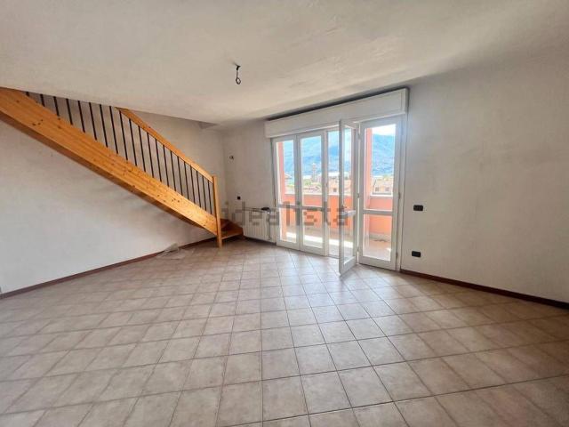 Appartamento in vendita di 137 m² in Via Dante, 26