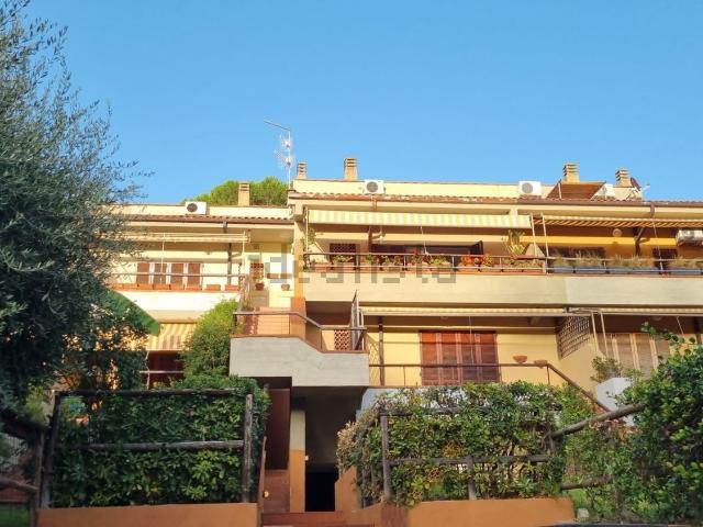 Appartamento in vendita di 137 m² in Via del Fosso