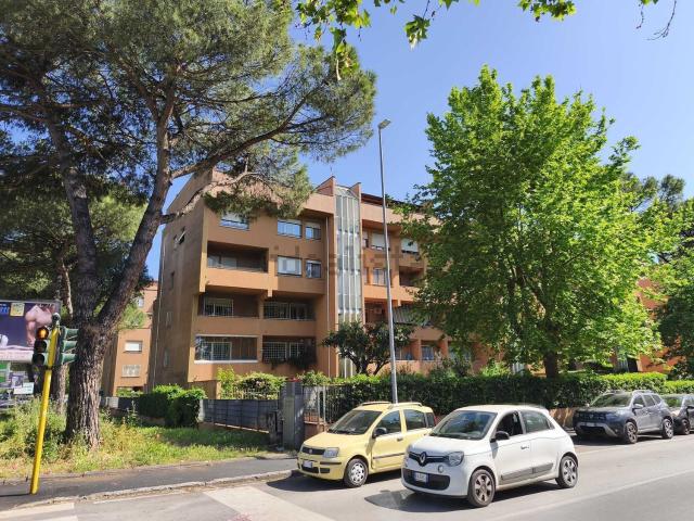 Appartamento in vendita di 137 m² in Via dell&apos Automobilismo