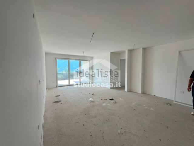 Appartamento in vendita di 137 m² in Via delle Tre Croci