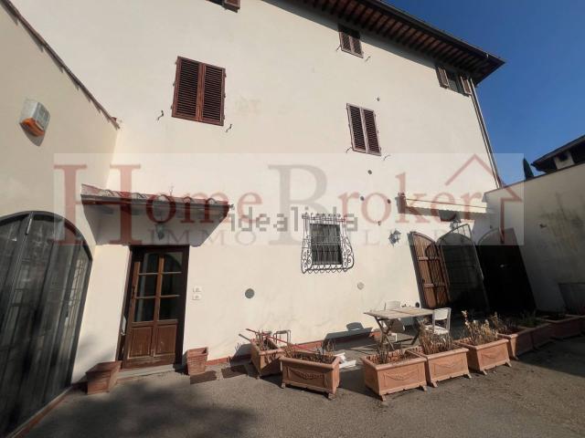 Appartamento in vendita di 137 m² in Via di Belmonte, 35