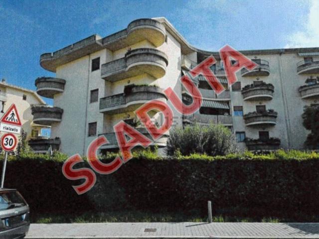 Appartamento in vendita di 137 m² in Via Enrico Toti
