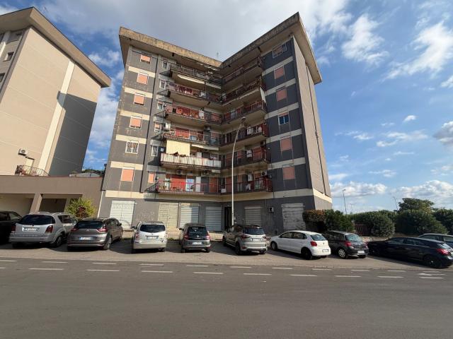 Appartamento in vendita di 137 m² in Via F. Turati, 164
