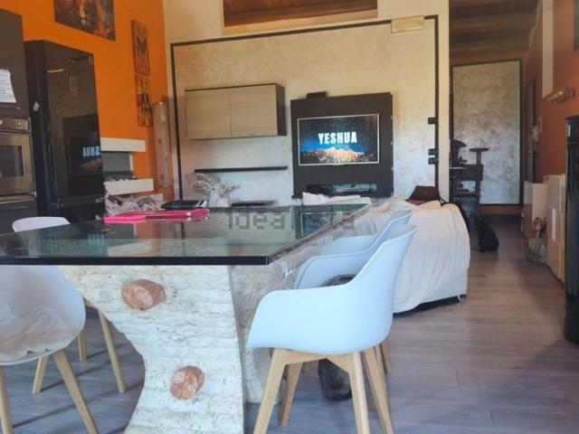 Appartamento in vendita di 115 m² in Via Marello