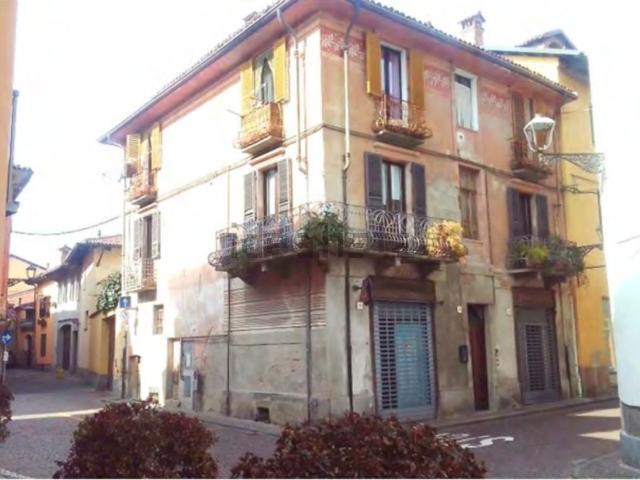 Appartamento in vendita di 137 m² in Via Martiri della Libertà