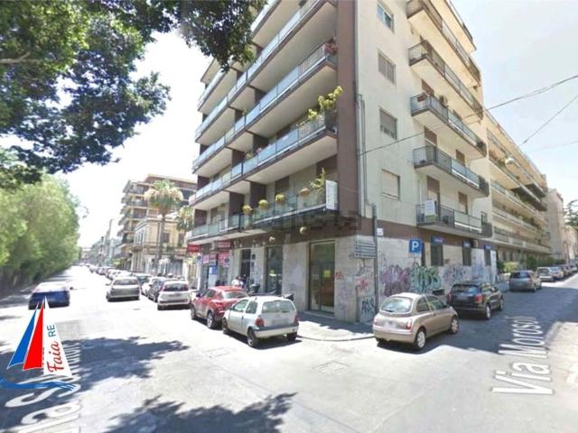 Appartamento in vendita di 137 m² in Via Salvatore Tomaselli, 43