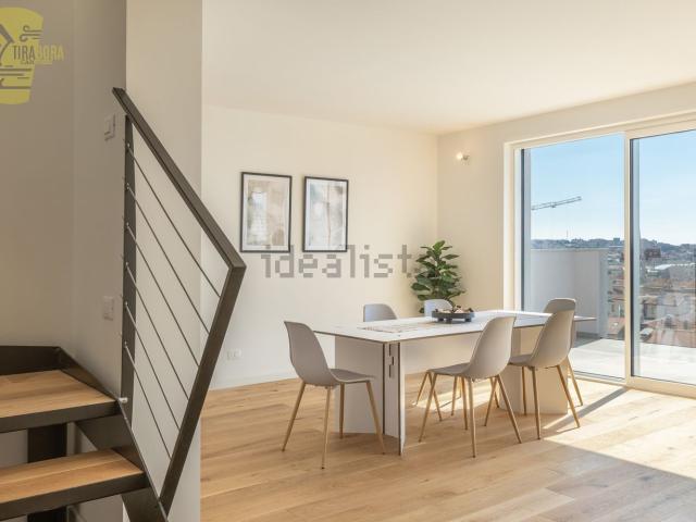 Appartamento in vendita di 137 m² in Via Sant&apos Anastasio