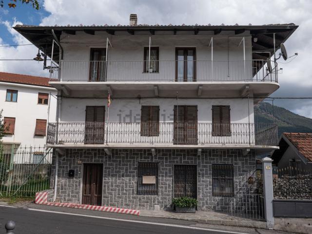Appartamento in vendita di 137 m² in Via Roma, 5
