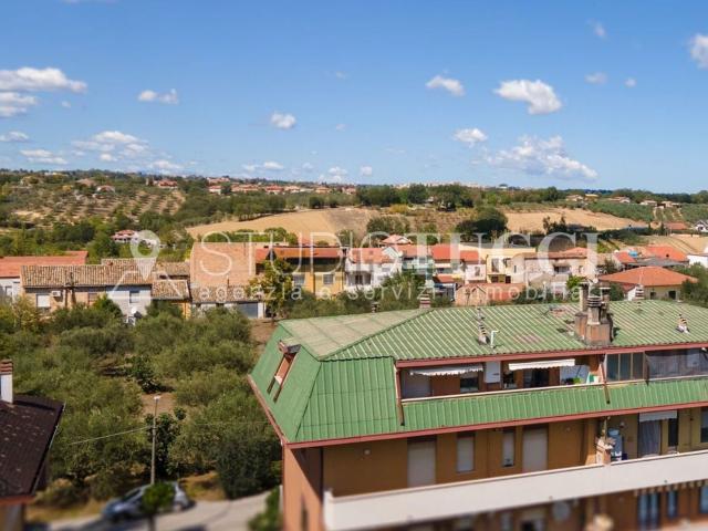 Appartamento in vendita di 137 m² in Via Tommaso di Giovanni, 10