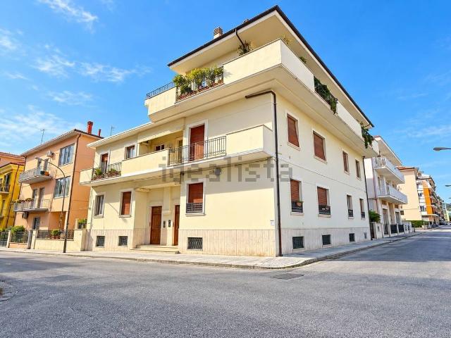 Appartamento in vendita di 137 m² in Via Trentino, 4
