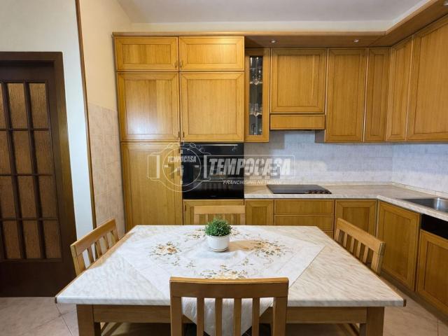 Appartamento in vendita di 137 m² in Via XXV Aprile, 183