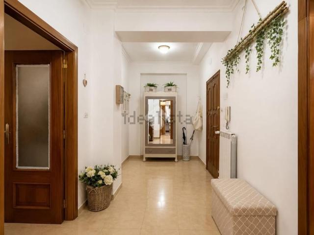 Appartamento in vendita di 137 m² in Viale Aldo Moro, 33