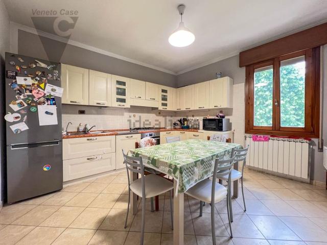 Appartamento in vendita di 137 m² in Viale Risorgimento