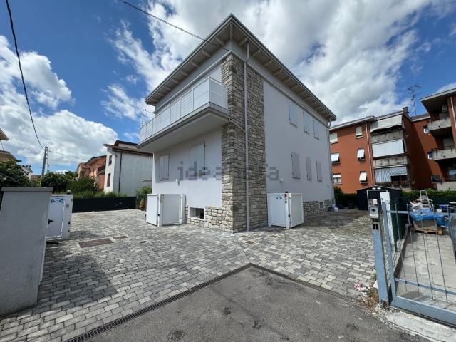 Appartamento in vendita di 137 m² in Vicolo Soragna, 28