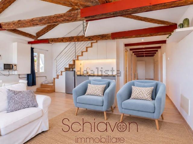 Appartamento in vendita di 137 m² in Calle Larga dei Boteri, 5061
