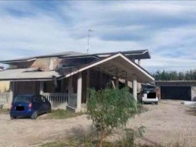 Appartamento in vendita di 137 m² in Contrada Bufarale