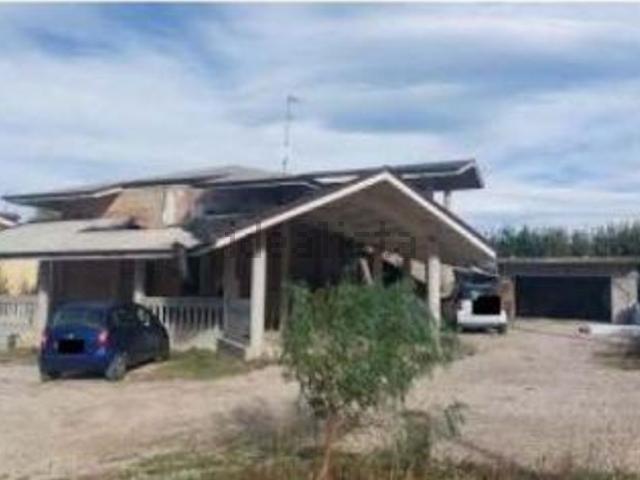 Appartamento in vendita di 137 m² in Contrada Bufarale