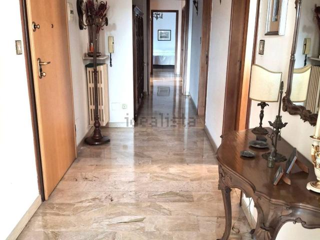 Appartamento in vendita di 137 m² in Corso Biagio Rossetti, 36