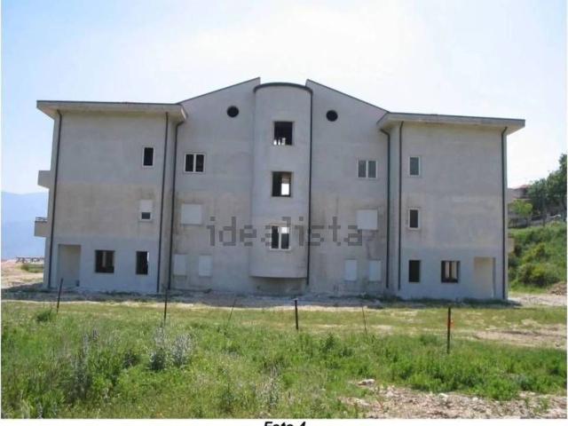 Appartamento in vendita di 1381 m² in Via Vittorio Pozzo