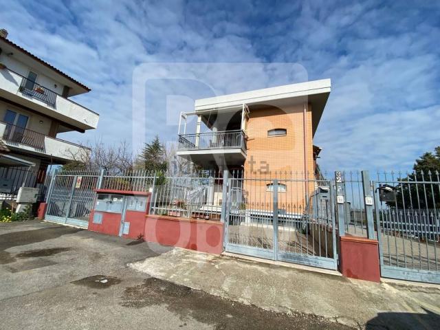 Appartamento in vendita di 140 m² in Via Cantatore