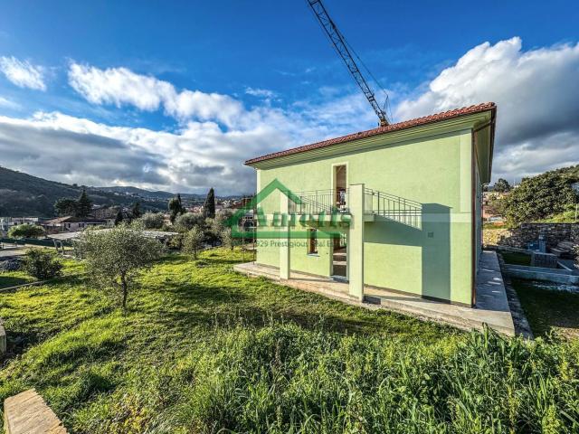 Appartamento in vendita di 138 m² in Via Caramagna, 170