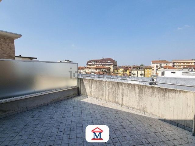 Appartamento in vendita di 138 m² in Via Angelo Maj