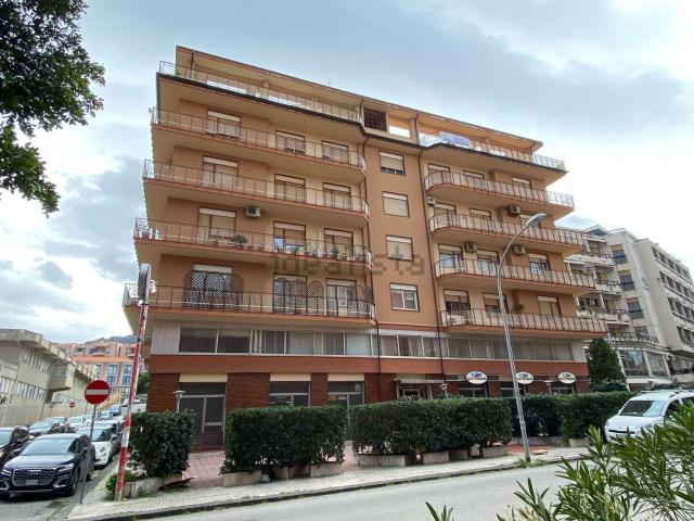 Appartamento in vendita di 138 m² in Via Giacomo Medici
