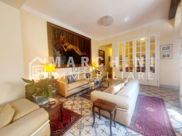 Appartamento in vendita di 138 m² in Via Guinigi