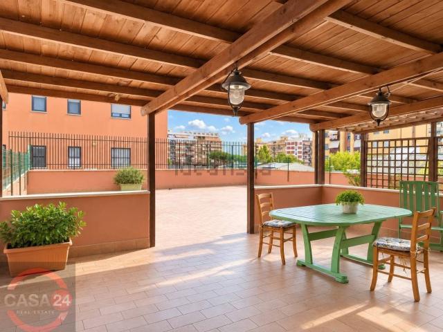 Appartamento in vendita di 138 m² in Via Don Carlo Torello, 85