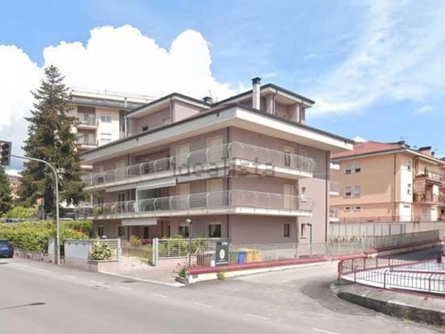 Appartamento in vendita di 138 m² in Via del Beato Cesidio, 55