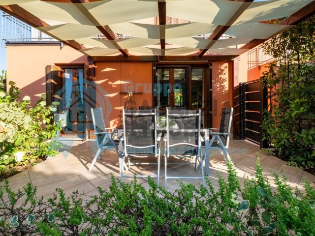 Appartamento in vendita di 138 m² in Via della Valle, 34